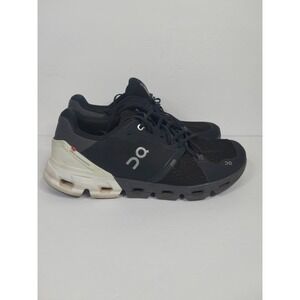 On Cloud Cloudflyer 4 Running Shoes Sneaker Men Sz 11.5  Black White Used